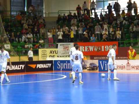 Caja Segovia 4 - Playas Castellón 2 . 2ª Jornada 26/9/2010