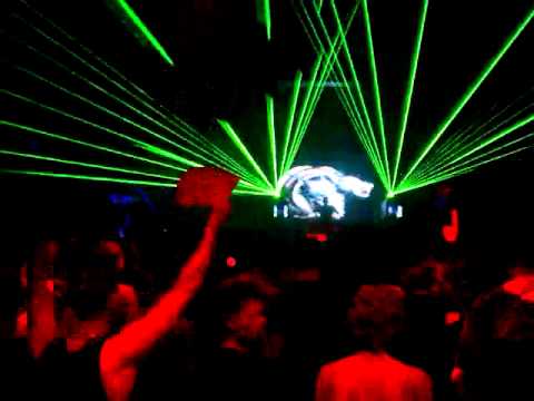 F  NøIzE vs Andy The Core 2015 @ Beesd Drokz