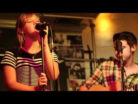 Alby & Posey - Valerie (Cover) @ Rock N' Roll Pizza