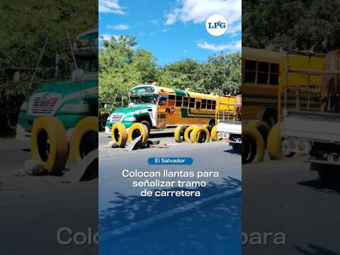 Colocan llantas para señalizar tramo de carretera