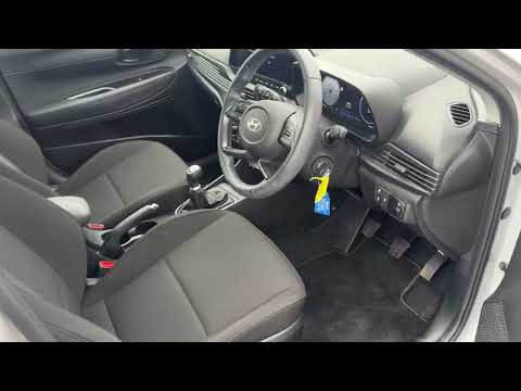 Hyundai i20 1.2 Deluxe Plus 5dr - Image 2