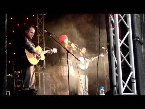 Aoife Scott , Eoghan Scott, Conor Lyons -  The Temple Bar TradFest - Parliament St. Dublin, 27.01.13