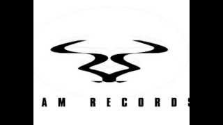 Calyx & Teebee - Strung Out VIP