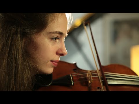 [Clip] Anne de Boysson - OBSESSION for solo violin played by Madeleine de Boysson