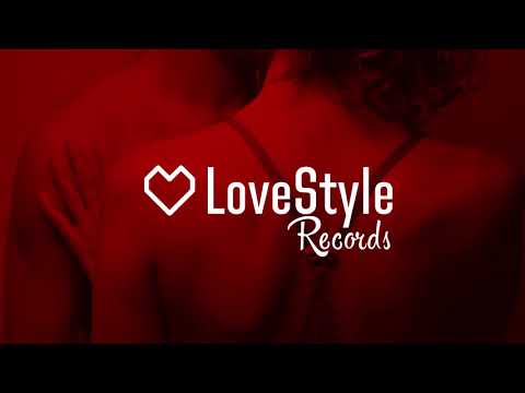 Newik, Lost Carves - My Love (Official Audio)