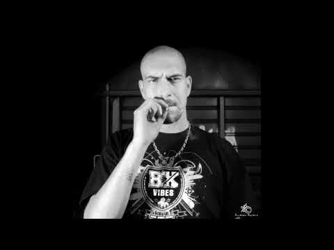 Crown - "Le Maximum" ft. Saké (Les Zakariens) & Zakia (2010)