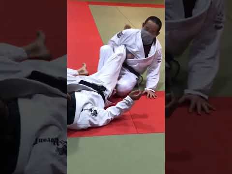 ニーオンザベリーをリバース　#kneeonbelly #ねわざワールド熊本# plusdojo #brazilianjiujitsu#柔術 #熊本 #熊本東区 月、水、金曜　　#熊本中央区 会員募集中