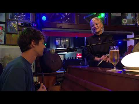 Henning May/AnnenMayKantereit & Ina Müller - "Tommi" live bei "Inas Nacht"