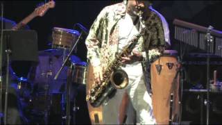 KIRK WHALUM / UN AMOR SUPREMO featuring Tony "TOCA" Carpenter and Wayne Barrett
