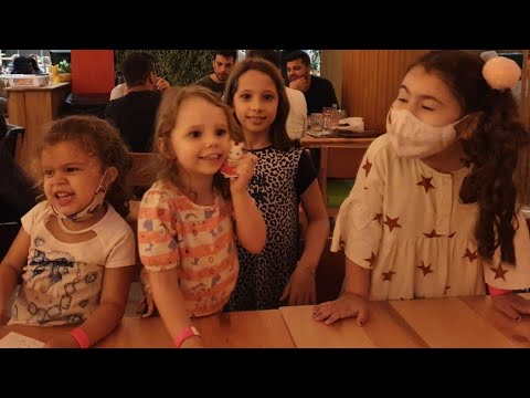 BRINQUEDOTECA NO SHOPPING COM AMIGAS! DIA DAS MENINAS! MACAKIDS, LOL SURPRISE, TOCA WORLD, SORVETE