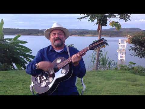 Poeta Zé Viola canta a canção Declaração de Amor