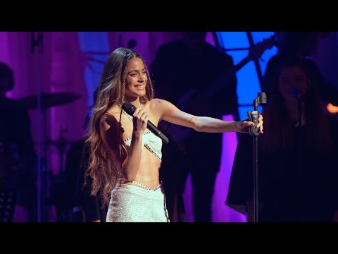 TINI - Acércate ( Live - Claro Sessions )