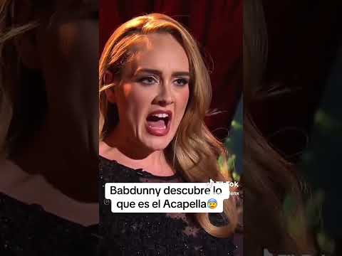 Este chico saca el dinero la hucha que tenia desde que era muy pequeño