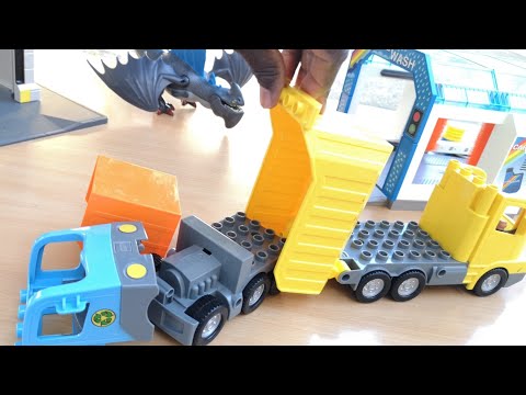 Trucks At The Car Wash! Dump Truck Garbage Truck Dragon Garage Assembly Toy For Kids Lego Playmobil Video