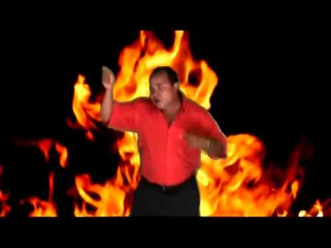 download lagu mp3 mp4 O Altar Ta Fumegando, download lagu O Altar Ta Fumegando gratis, unduh video klip O Altar Ta Fumegando