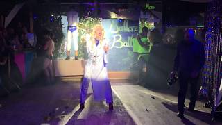 Quii Fanya performs 'High And Mighty' by Dolly Parton