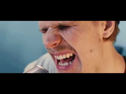 Garbanotas Bosistas - Jie Išskrido Į Kosmosą (Mesijus & Münpauzn cover)