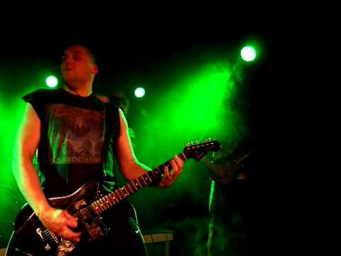 Massive Assault - Song: Ignore - Live @ Beukfeest 9