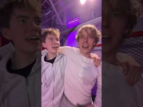 Seuraa johtajaa trampolin parkissa😎 Mainos @trampolinpark
