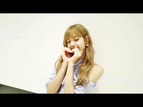 BLACKPINK LISA BEING SO HUMBLE AND KIND TO BLINKS IN THAILAND 180812