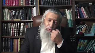 המדומיינים הגדולים ששולטים על הפרנסה   הרב רוני בוסי יצ"ו חיזוק חיזוק חיזוק (הרב רוני בוסי) - התמונה מוצגת ישירות מתוך אתר האינטרנט יוטיוב. זכויות היוצרים בתמונה שייכות ליוצרה. קישור קרדיט למקור התוכן נמצא בתוך דף הסרטון