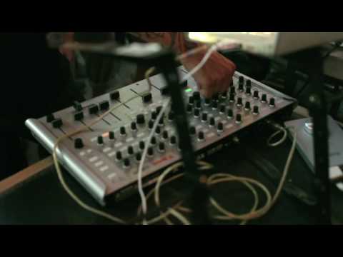 Sundae invite Coton Tige au Port de la Rapée