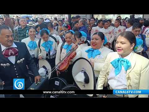Video: Retumba CDMX al canto del mariachi y rompen récord Guinness