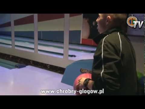 Chrobry, piłka i... bowling