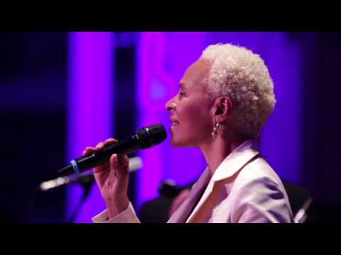 Jocelyn B. Smiths Jubiläumskonzert im Berliner Dom