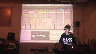 Sakiko Osawa「コントローラーでLive Setでの演奏をスマートに。」Vol.4 2015.2.24