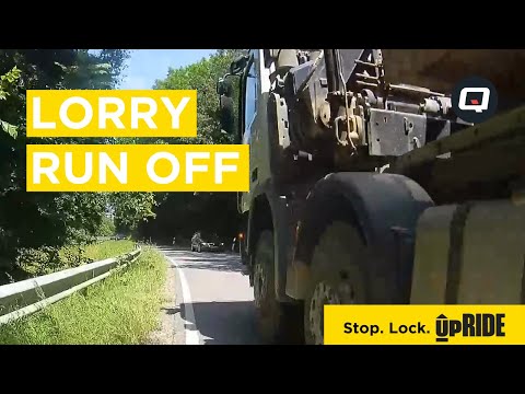 Lorry Run Off | Close Pass | Caught on the Cycliq Fly6 and Fly12