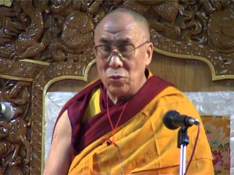 H.H. the Dalai Lama teaching on Nagarjuna's Bodhichitta Commentary Part 1 (3/7)