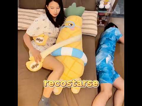 ¡Este es el hombre que duerme peor del mundo que he visto!😲🤦‍♀️#shorts #funny #fyp #funnyvideo