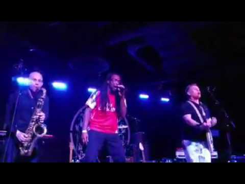 Dave Wakeling - The English Beat - Tears of A Clown at Ace of Spades in Sacramento, CA 4-9-16