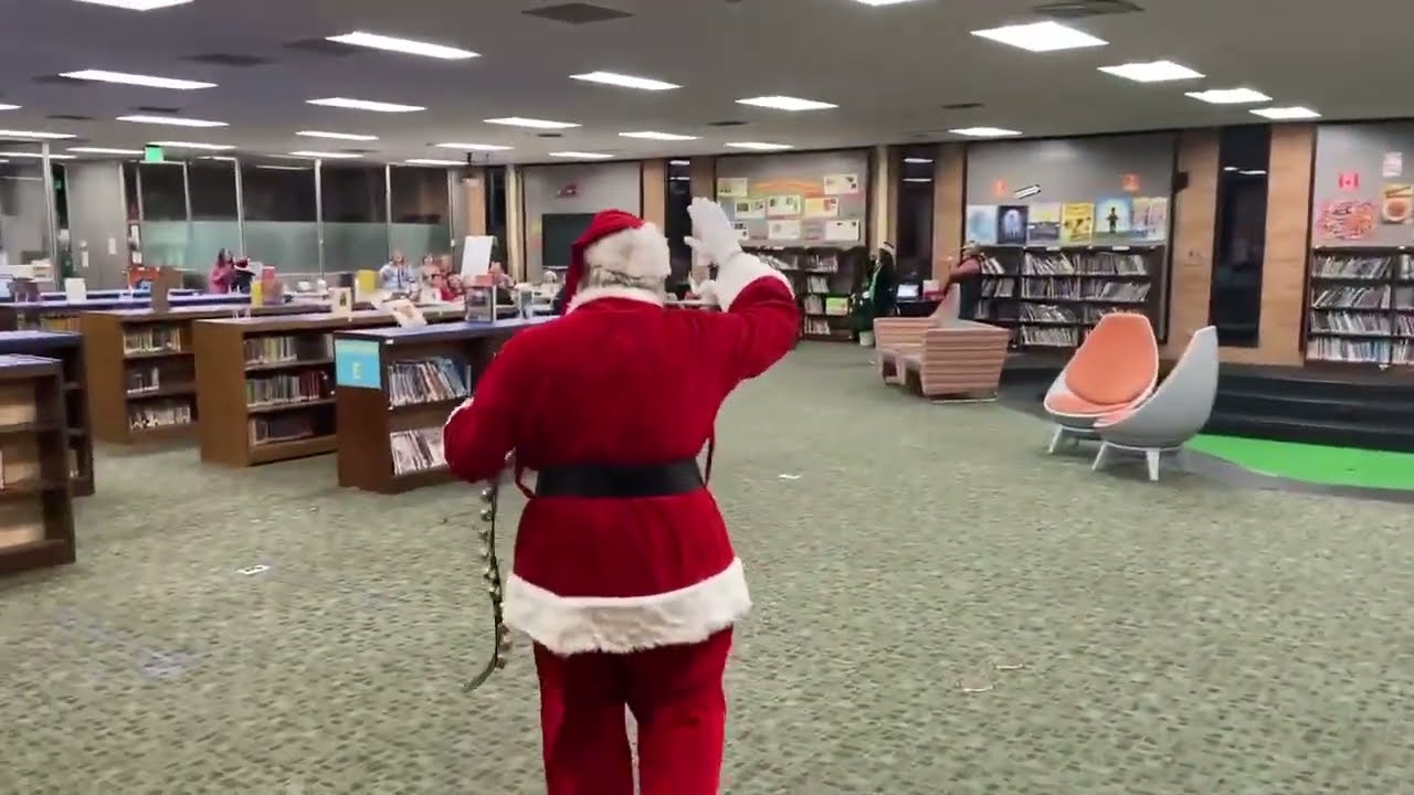 Promotional video thumbnail 1 for Tippy Santa