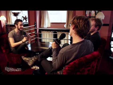Un Café Avec Absynthe Minded - Interview