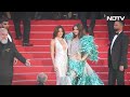 Aishwarya Rai Bachchan Cannes | Aishwarya Rai Bachchan And Eva Longorias Red Carpet Reunion - Video