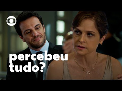 Did she wake up? Carolina notices Alex's glances at Angel | Secret Truths | TV Globo