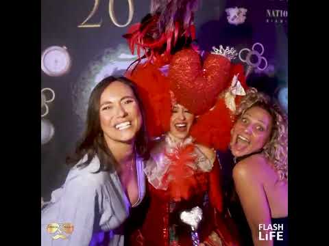 Play Video Youtube Video