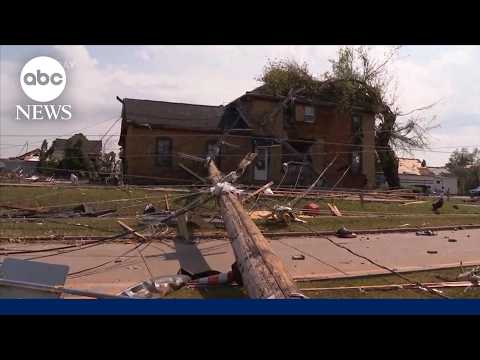 Powerful tornado slams Wisconsin neighborhood