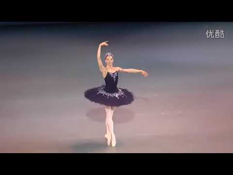 Grand Pas Classique: Ekaterina Kondaurova