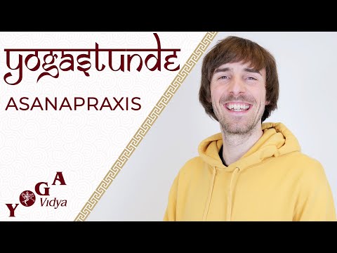 Yogastunde Mittelstufe "Variationen" mit Patrik - Yoga Vidya Live,  18.03.2022, 09:15 Uhr