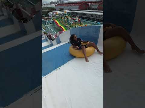 SCREAM 😱  ALL THAT LIFE FORCE‼️😂🥰 #waterpark #waterslide #shorts