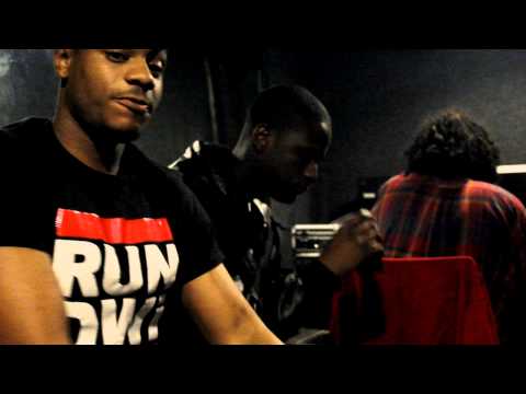 SMRDMusic: Studio Session Ft. One Fourz & Ash Catch'em (HD)