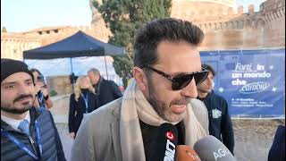 Buffon promuove Giorgia Meloni: «Rappresenta nel modo migliore la nostra nazione»