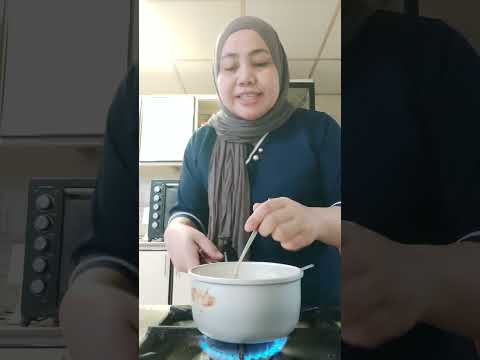 making Basbusan cake 🎂