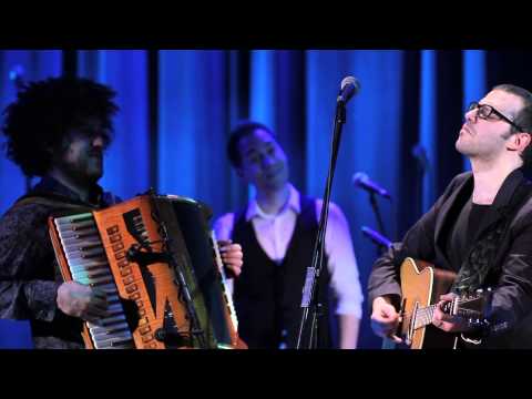 Rudi Bučar in Istrabend - Mamma mia dammi cento lire (v živo)