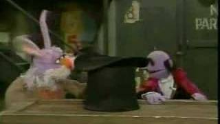 Classic Sesame Street - The Amazing Mumford and a rabbit