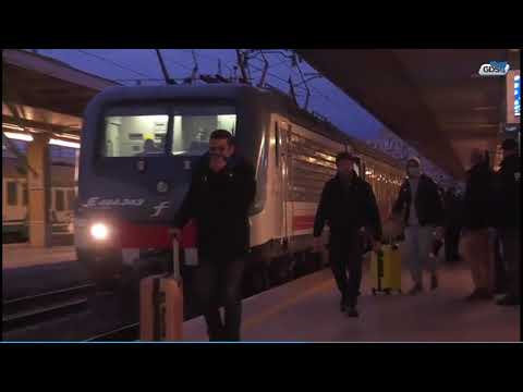 CORONAVIRUS , CONTROLLI IN STAZIONE PALERMO CENTRALE AL TRENO ICN 1965 MI-PA SABATO 14 MARZO 2020