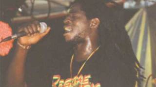 C'est la vie - Black Gérardo - Album: Peuple de Dieu (2007)